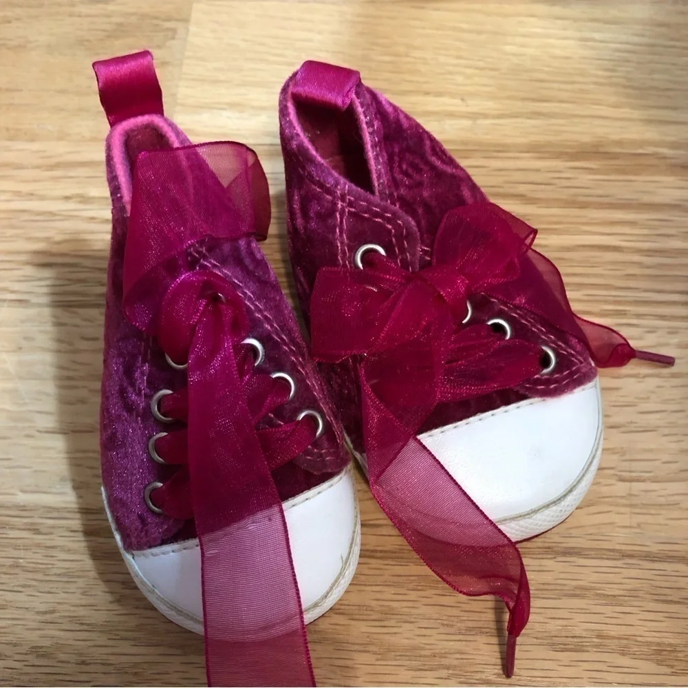Girls Baby Shoe Bundle Velour Velvet Knit Red Pink Bear 6-9 mos